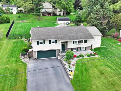 230 Edgewood Dr, New Holland, PA, 17557