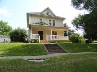 507 W Welsh St, Williamsburg, IA 52361