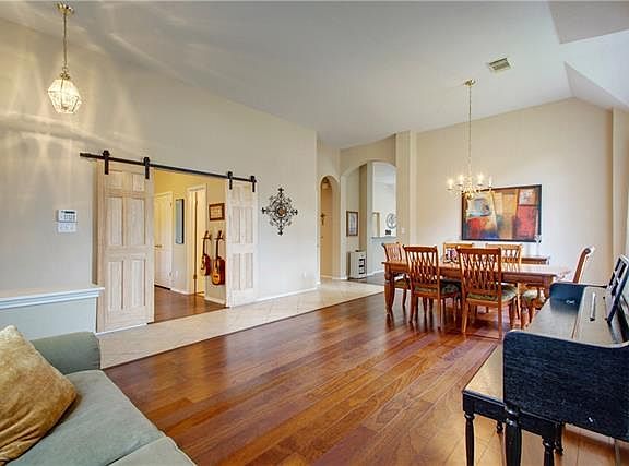 4th image of 3500 Newland Pl