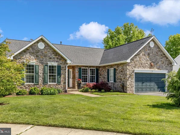105 Crossing Pointe Ct, Frederick, MD 21702