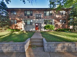 7024 Southland Ave APT E, Saint Louis, MO 63109