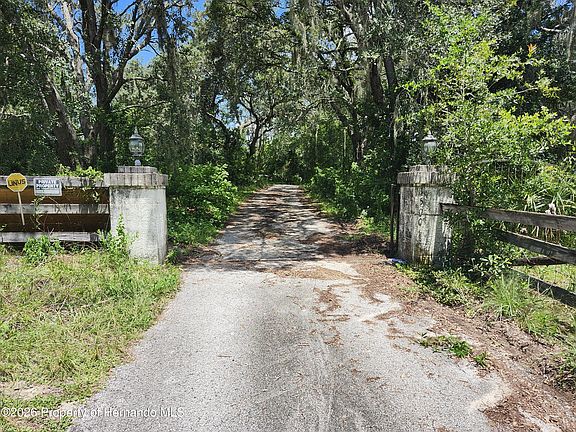 2nd image of 15001 Centralia Rd