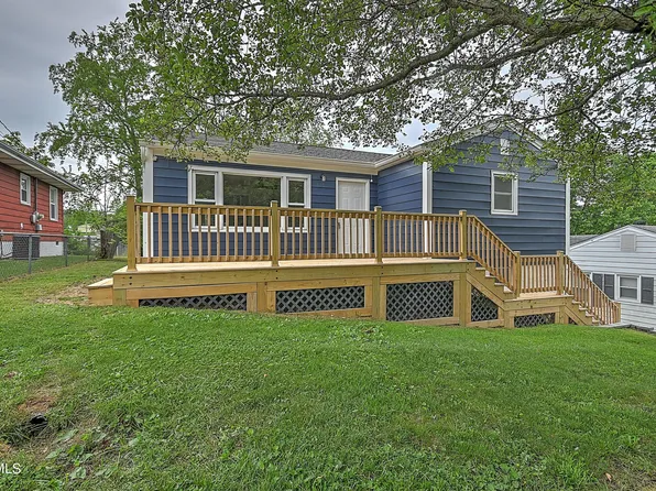 525 Terry Dr, Bristol, VA 24201