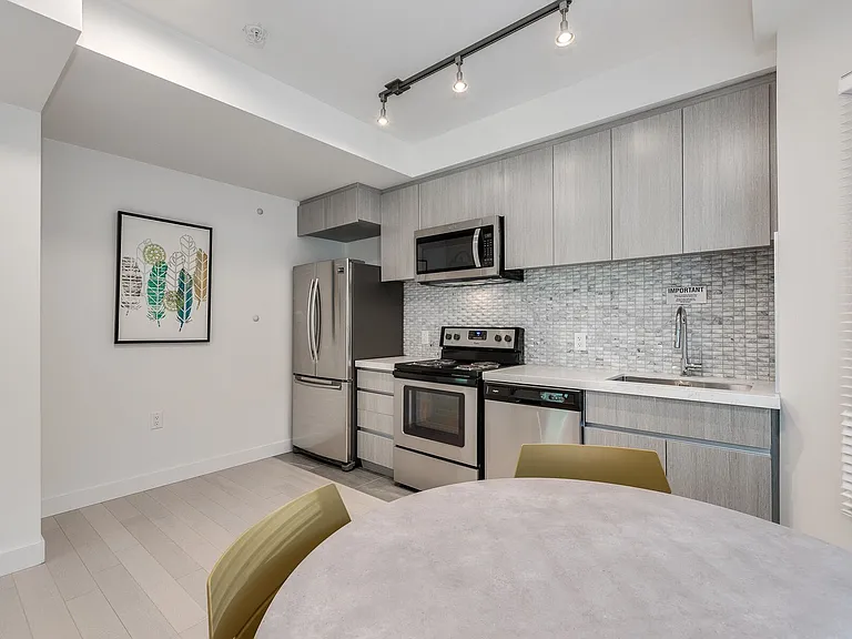 1431 Haro St #1429 — Photo 44