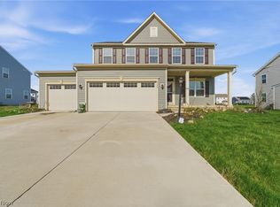 9194 Winfield Ln, North Ridgeville, OH