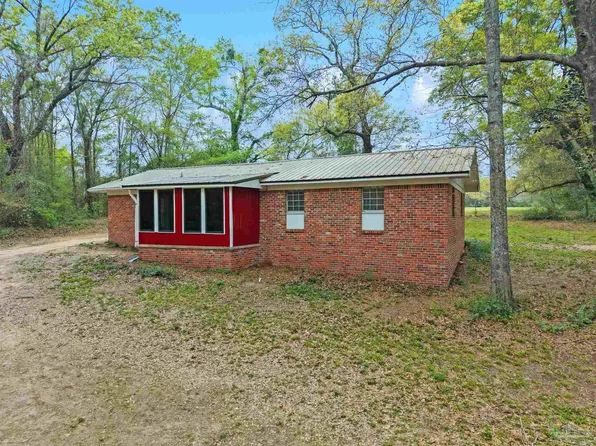 6050 W Highway 4, Century, FL 32535