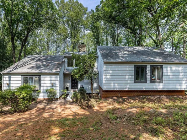 1880 N Pantops Dr, Charlottesville, VA 22911