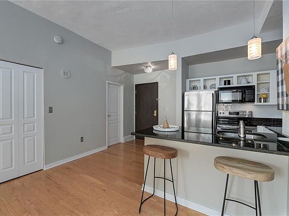 4th image of 750 Prospect Ave E APT 301