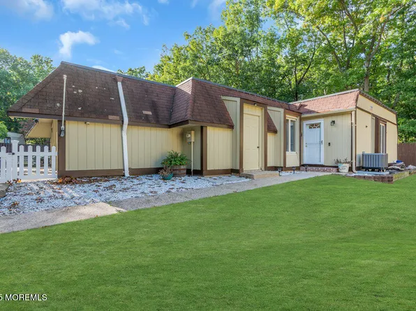 36 Blue Bird Lane #1000, Howell, NJ 07731