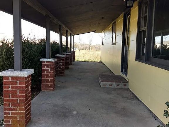 3rd image of 1164 Bowman Loop