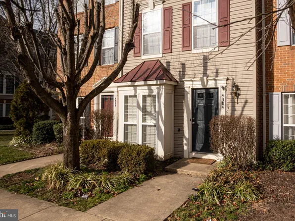 4384 Sutler Hill Sq, Fairfax, VA 22033
