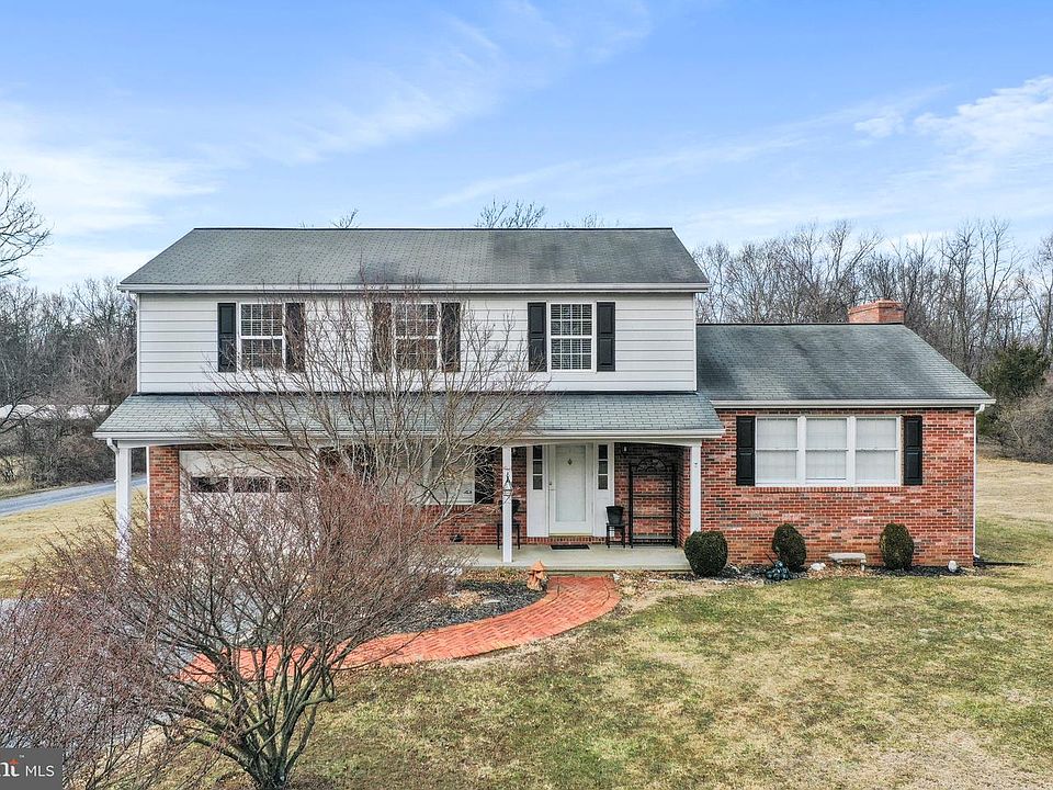 1st image of 764 Quarry Rd