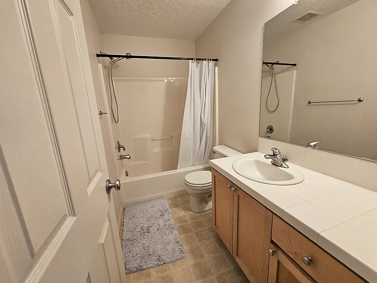 6261 SW 208th Ter — Photo 8
