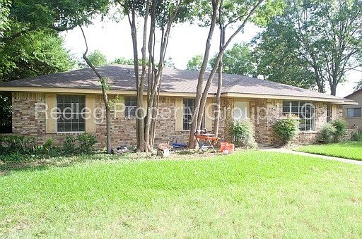 1st image of 206 Hanna Ave
