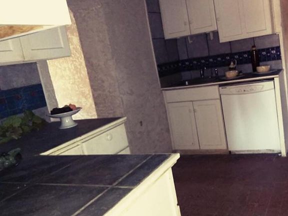 5th image of 600 Bernard Ave