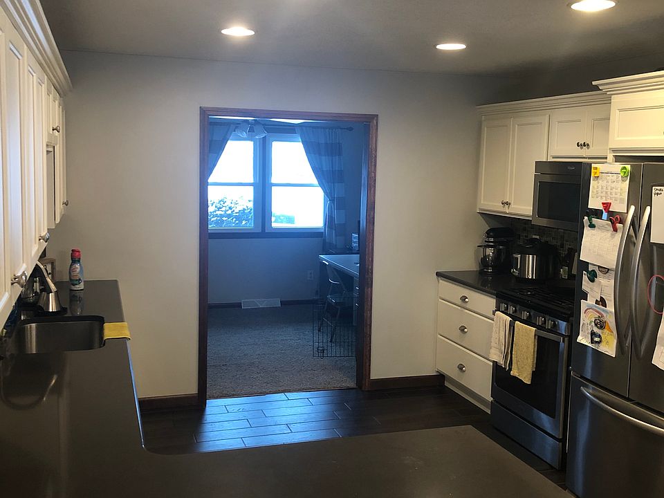 2nd image of 400 E North 2nd St