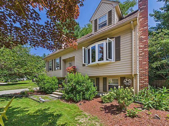 5th image of 127 Parsonage Way