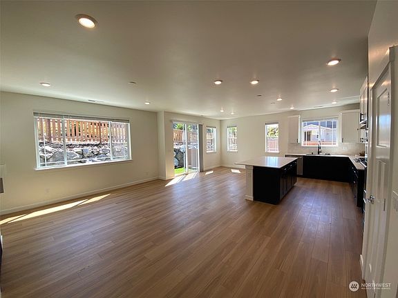 3rd image of 14346 271st Circle NE #19