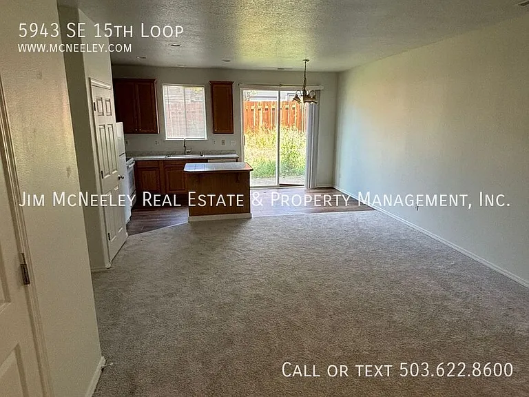 5943 SE 15th Loop — Photo 4