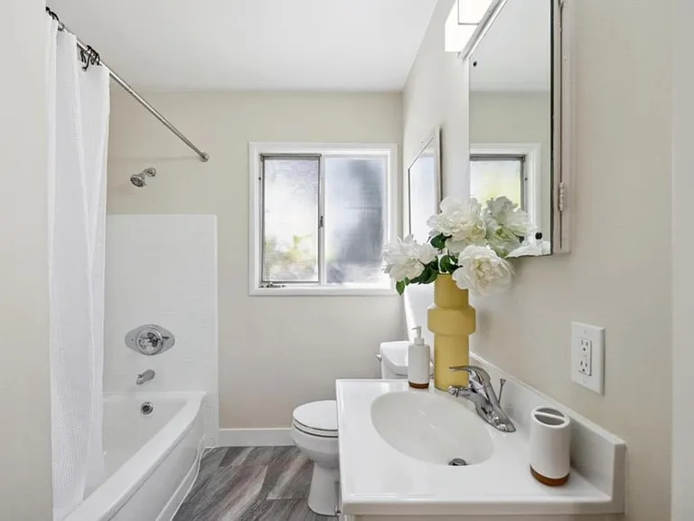 4052 Campana Dr — Photo 11