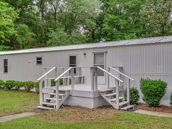 4th image of 1425 Breck Dr