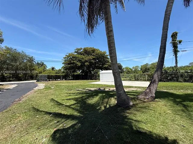15395 SW 272nd St — Photo 8
