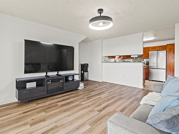 3rd image of 94-506 Kupuohi St #7102