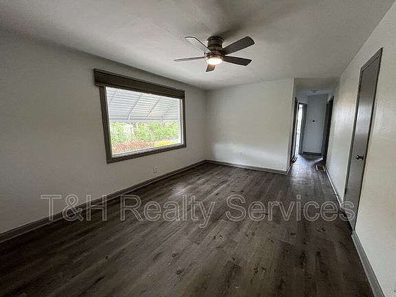 4th image of 6064 Gifford St