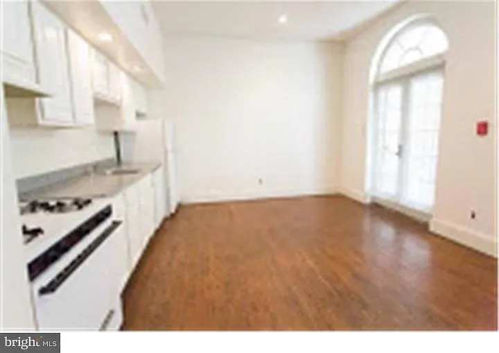 717 Spruce St #1B — Photo 8