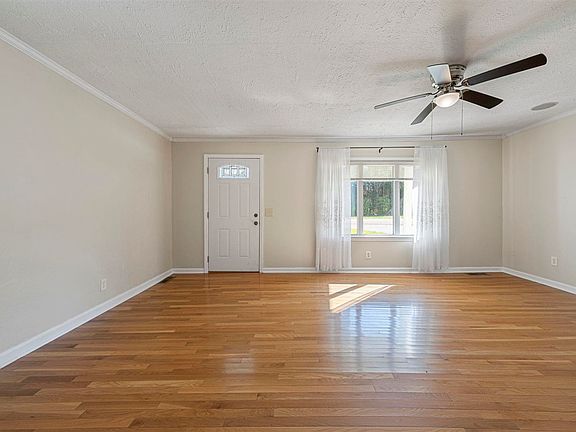 4th image of 2736 Bill Dedmon Rd