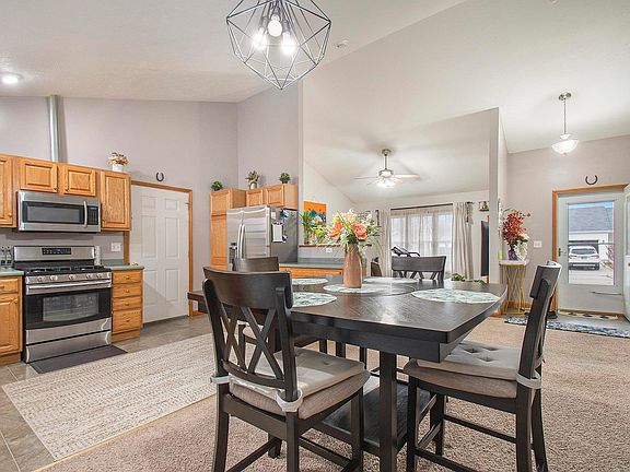 5th image of 27590 Red Thistle Dr