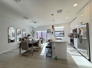 10413 NW 82nd St #3, Doral, FL 33178