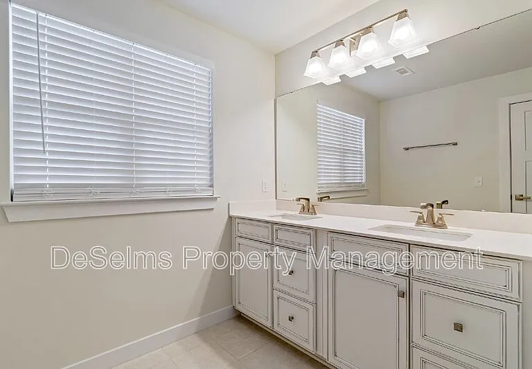 3820 Pitchers Ln — Photo 44