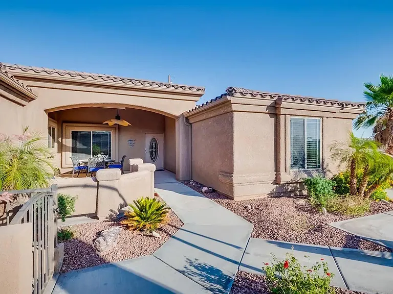 1820 Cabana Dr — Photo 18