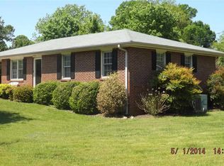 1310 Oak Dr, Pendleton, SC 29670