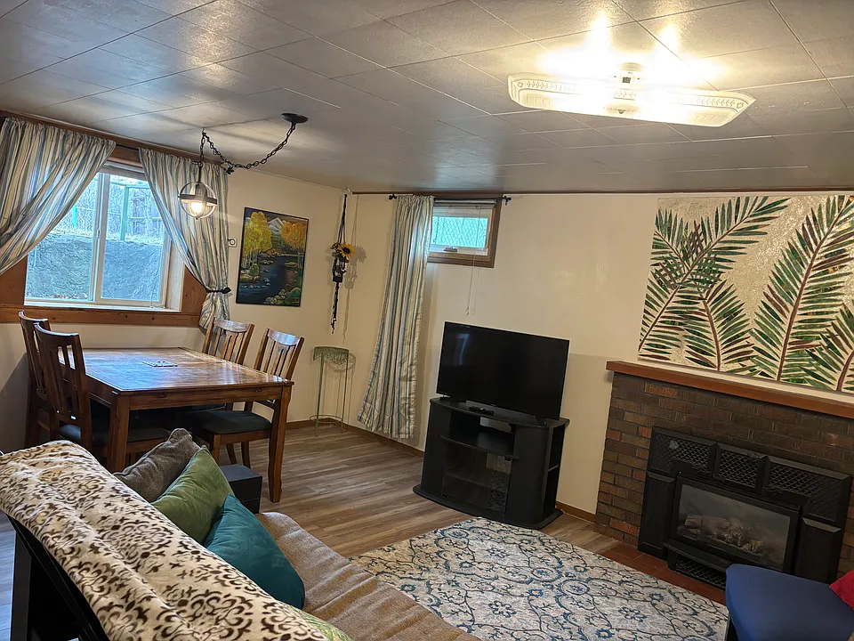 Living and dining area