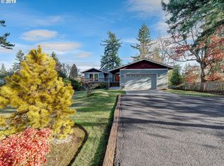 1751 Hillcrest Dr, West Linn, OR