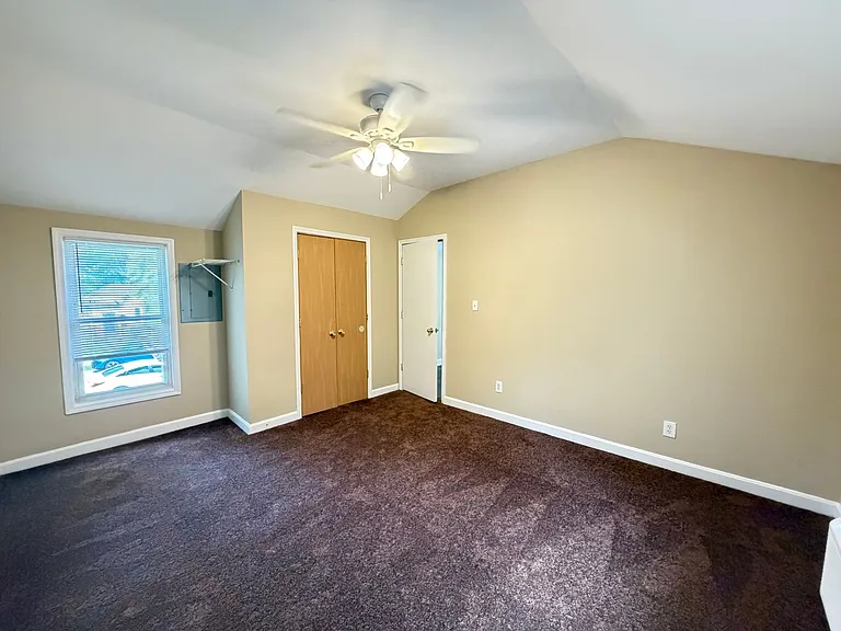 538 Lilly Ave — Photo 7
