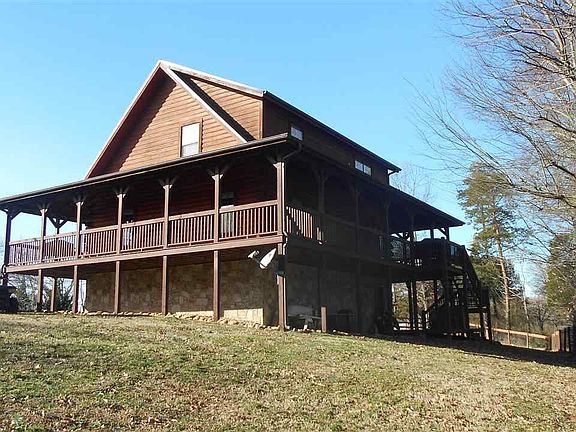 3rd image of 1901 River View Dr