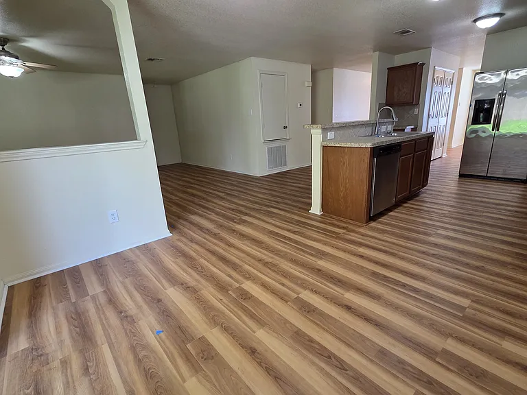 5109 Coach Stop Dr — Photo 8