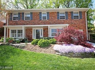 2724 S Grove St, Arlington, VA 22202