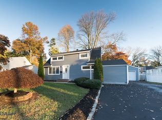 427 Warfield Rd, North Plainfield, NJ 07063