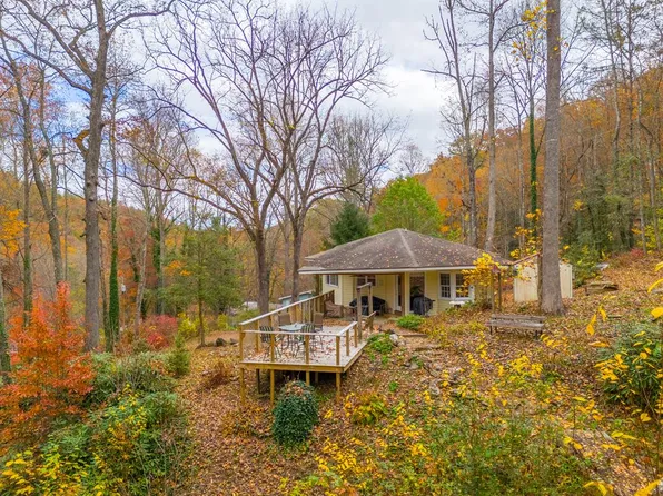 72 Sometimes Creek Rd, Sylva, NC 28779