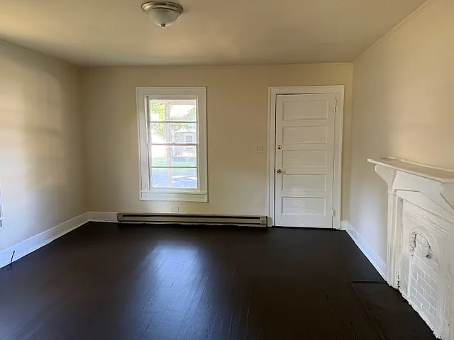 19 Moody St — Photo 3