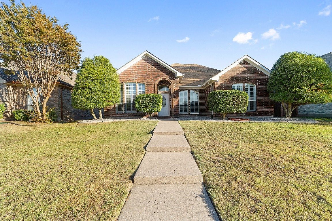 1414 Dutchman Creek Dr, Desoto, TX 75115 | Zillow