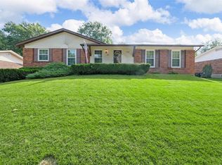 13384 Talleywood Dr, Florissant, MO 63033