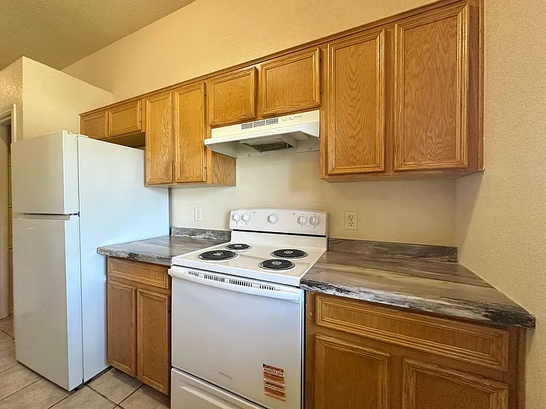 4201 Alleeta Dr — Photo 10