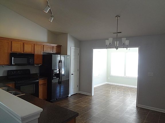 2nd image of 6116 N Woods Edge Dr