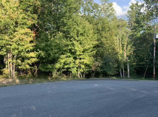 Hunter Hill Dr, Oneida, TN 37841