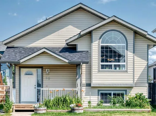 59 W Lodge Pl, Sylvan Lake, AB T4S 2N2